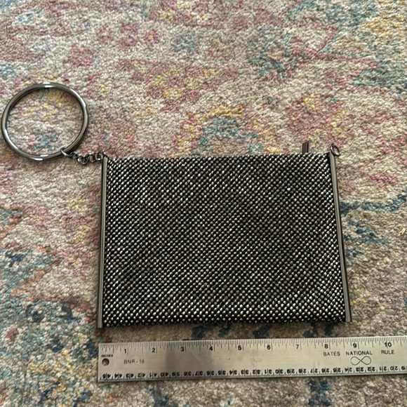 Sparkle rhinestone look clutch with chain strap - Picture 2 of 8